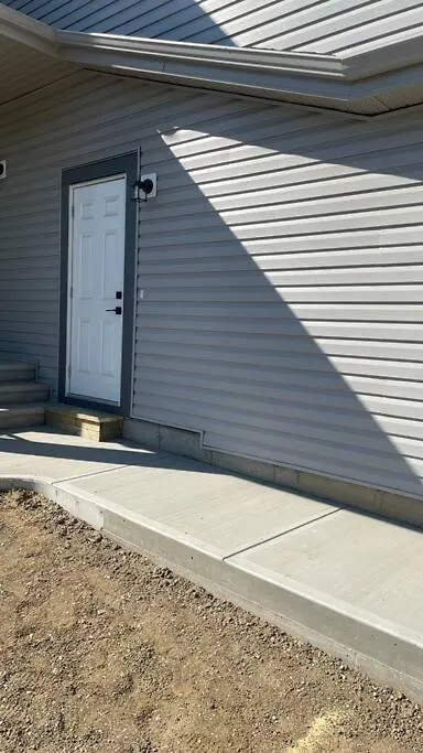 Fully Separate & Private Guest Suite Edmonton 0*,